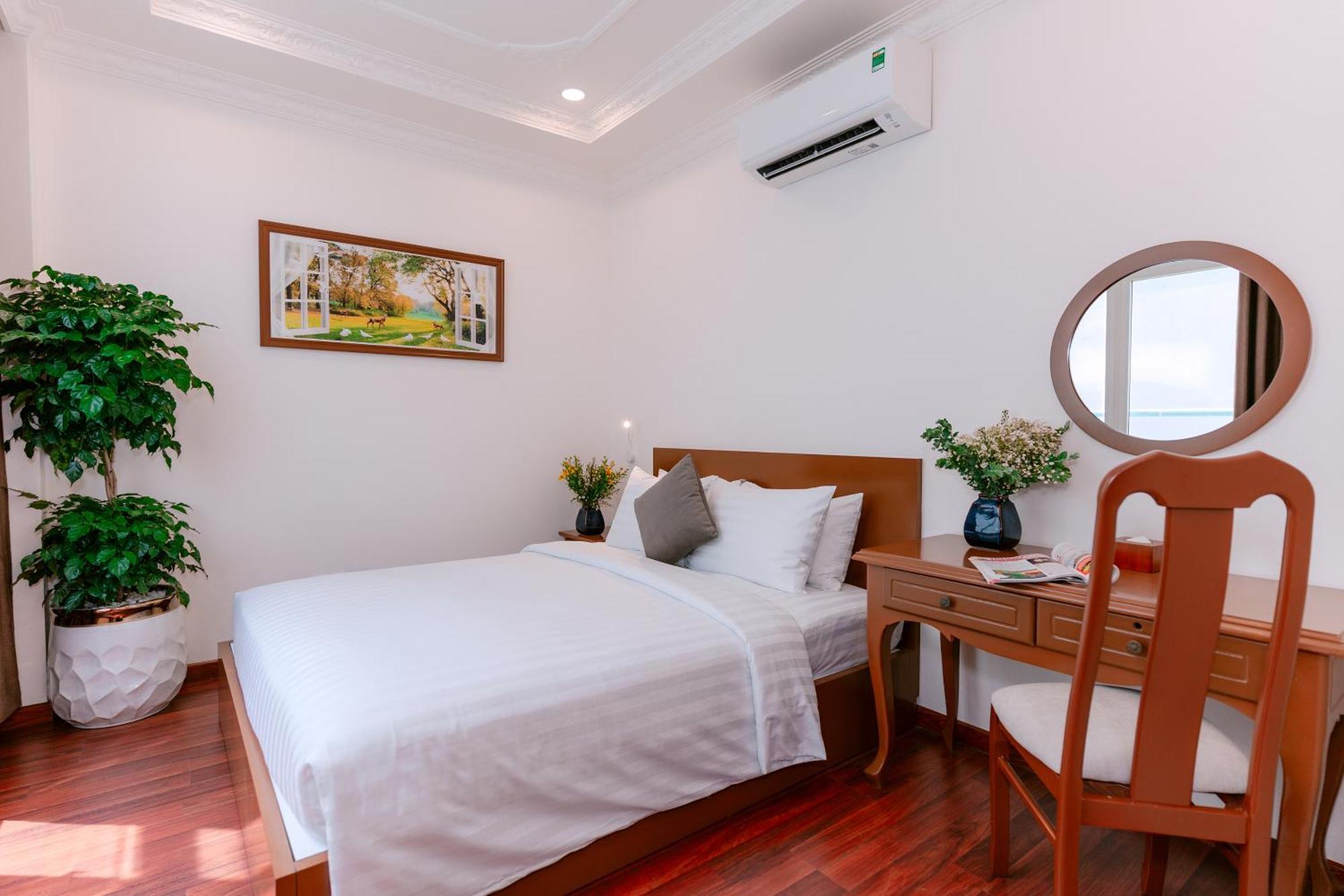 Hotel Dahlialand Saigon & Swimming Pool