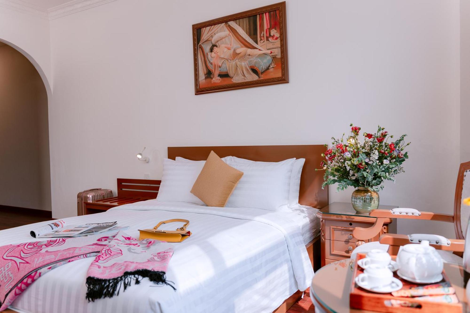 Hotel Dahlialand Saigon & Swimming Pool 4*